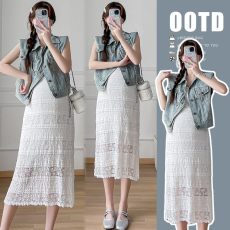 批发实拍现 2026新款孕妇装夏装 直角肩牛仔马甲蕾丝吊带裙两件套