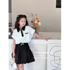 批发女童<b class='q'>套装</b><b class='q'>夏</b>季2026新款网红洋气时髦衣服女孩<b class='q'>宝宝</b>短袖儿童<b class='q'>夏</b>装衣服