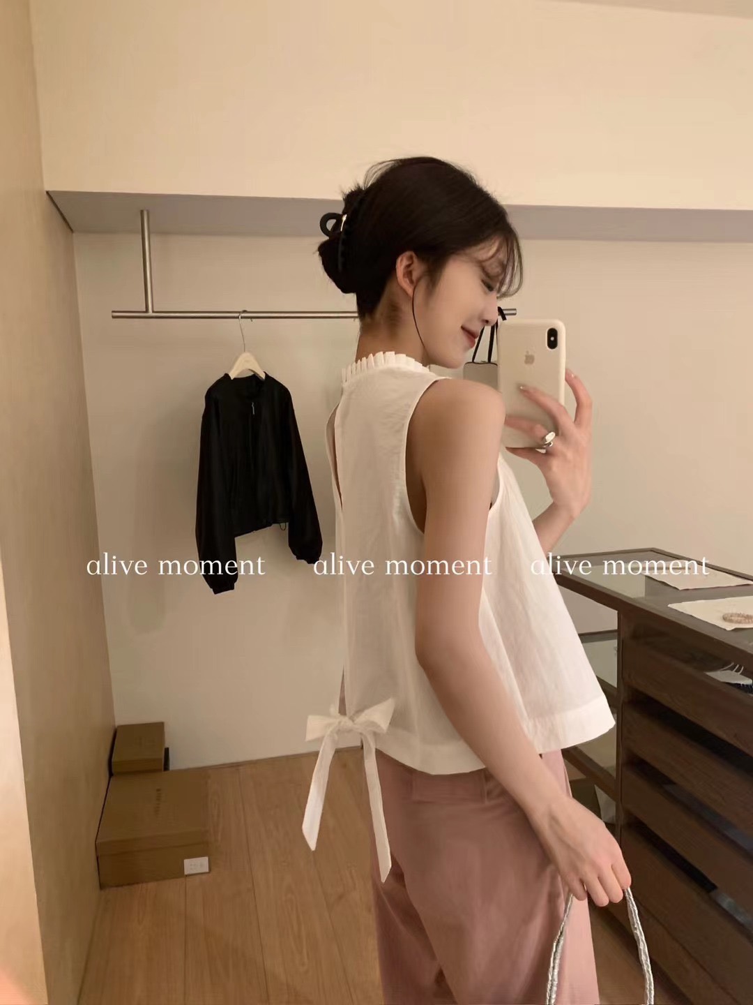 한 부서 뒤로 레이스업 레이스 조끼 루즈핏