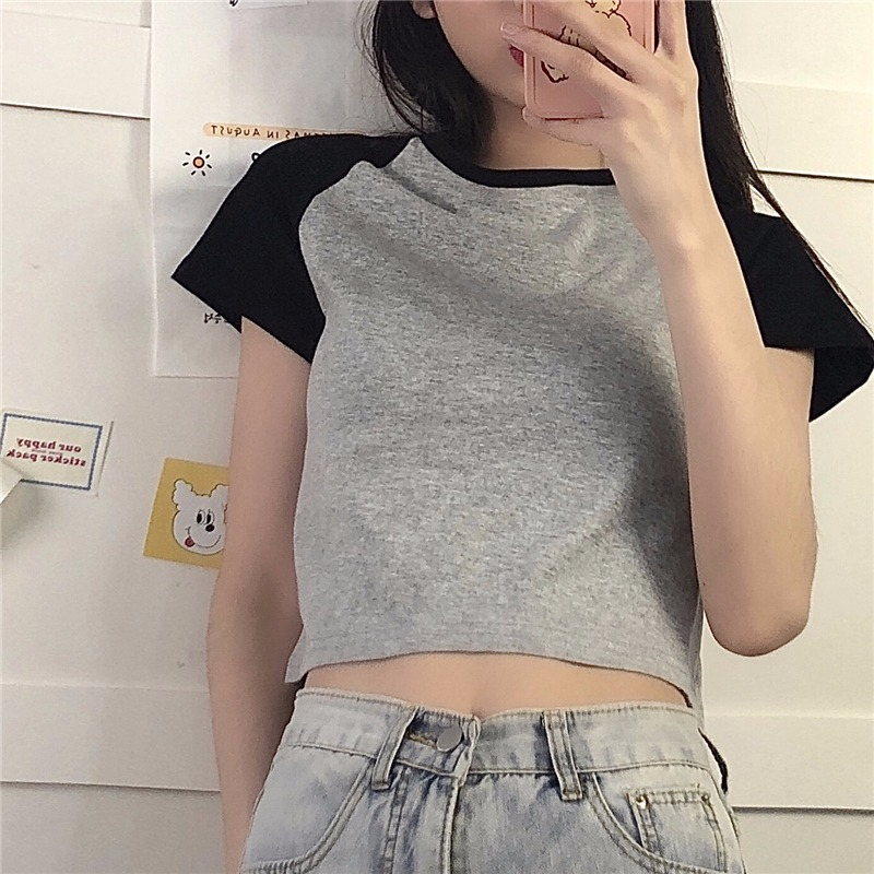 있음 선적 반팔 티셔츠 여성 여름 새로운 한국 스타일 레트로 배색 작은 대중 몸매 가꾸기 쇼트 스타일 섹시함 라운드 넥 맨위