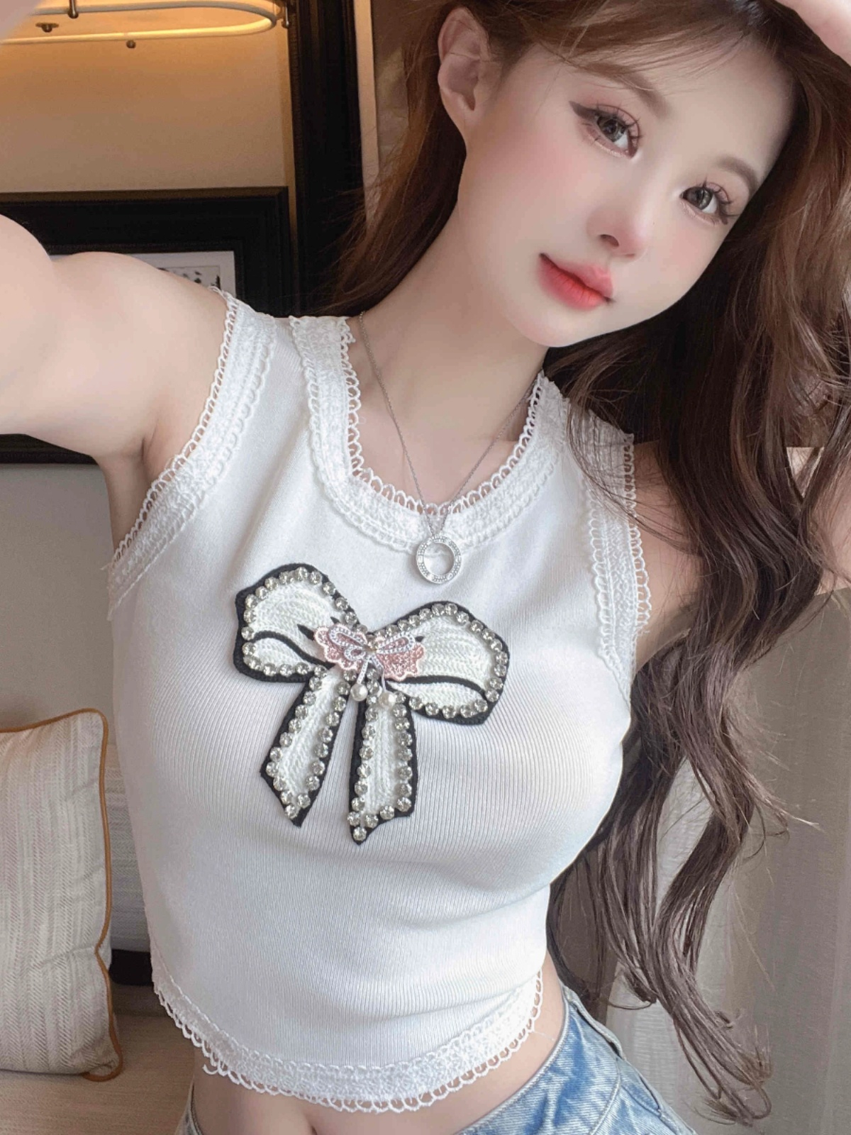 FA36658# 重工小香风刺绣蝴蝶结镶钻设计感背心女露脐短款吊带无袖上衣外穿 服裝批發女裝批發服飾貨源