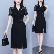 批发实拍2026夏新款<b class='q'>大码</b>女装时尚气质减龄修身显瘦蕾丝拼接连衣裙