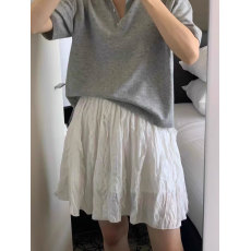 批发当季热销长期；东大门洋气松紧高腰褶皱半身裙女显瘦白色<b class='q'>短裙</b>