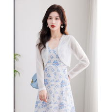 批发真丝防晒<b class='q'>针织</b>开衫女薄款配吊带裙外搭高腰罩衫夏披肩小坎肩短外套