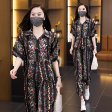 批发实拍2025夏季新款洋气大码女装套装胖MM时尚宽松显瘦<b class='q'>哈伦裤</b>两件套