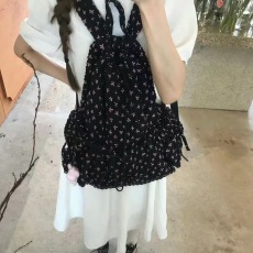 批发2024新款小众碎花抽绳束口袋轻便大容量设计双肩包女背包