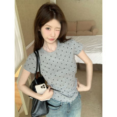 批发实价原版面料-做工纯欲圆领短袖T恤女微胖修身显瘦<b class='q'>打底衫</b>上衣