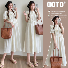 批发实拍现2026夏季新品韩版时尚宽松设计感压褶气质简约可哺乳连衣裙