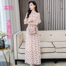 批发实拍2026雪纺印花女<b class='q'>连衣裙</b>长款大摆加长裙<b class='q'>高档</b>沙滩长裙女