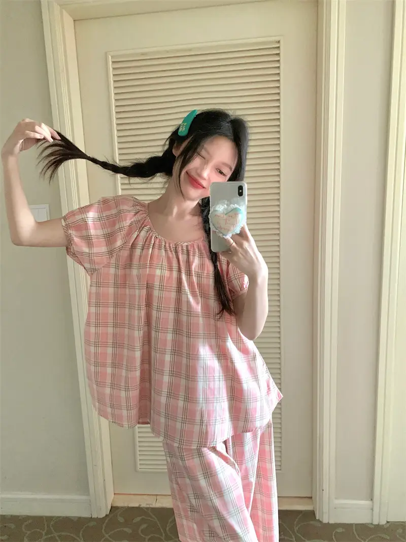 심플한 원형 목 라운드 네이비 홈웨어 상세 이미지 5