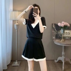 批发胖mm<b class='q'>大码</b>时尚套<b class='q'>装</b>女夏季新款黑白拼色V领短<b class='q'>裤</b>显瘦减龄遮肉两件套