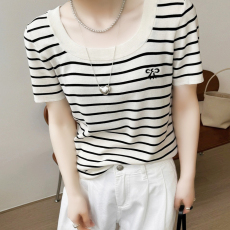 批发2026夏季新款<b class='q'>胸</b>标拼色条纹提花高级感宽松短袖冰丝针织衫上衣女