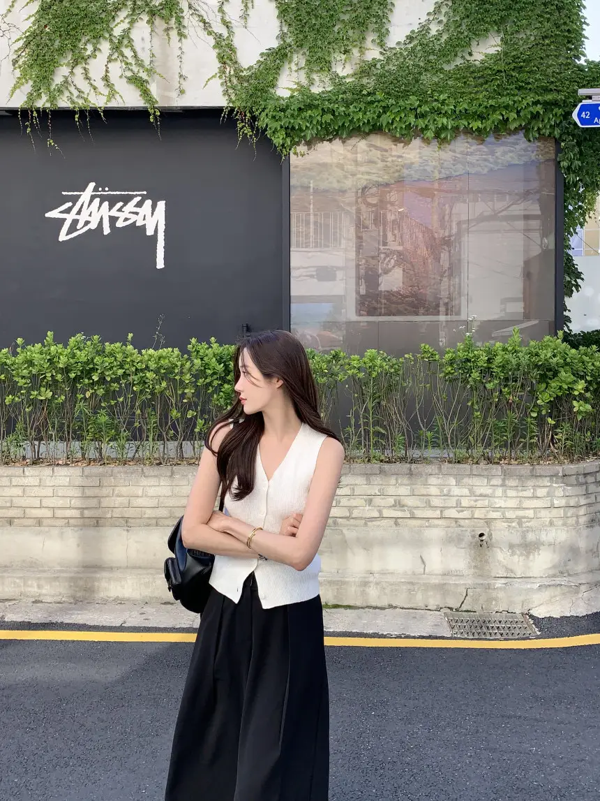 단색 단추 디테일 가디건 상세 이미지 13