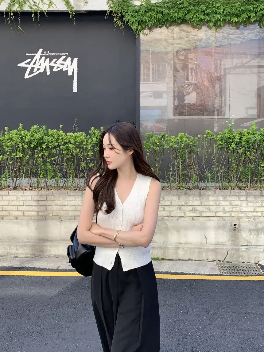 단색 단추 디테일 가디건 상세 이미지 14