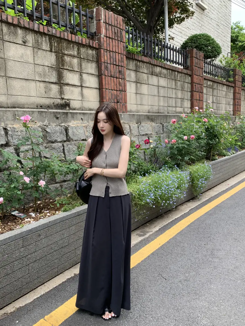 단색 단추 디테일 가디건 상세 이미지 33