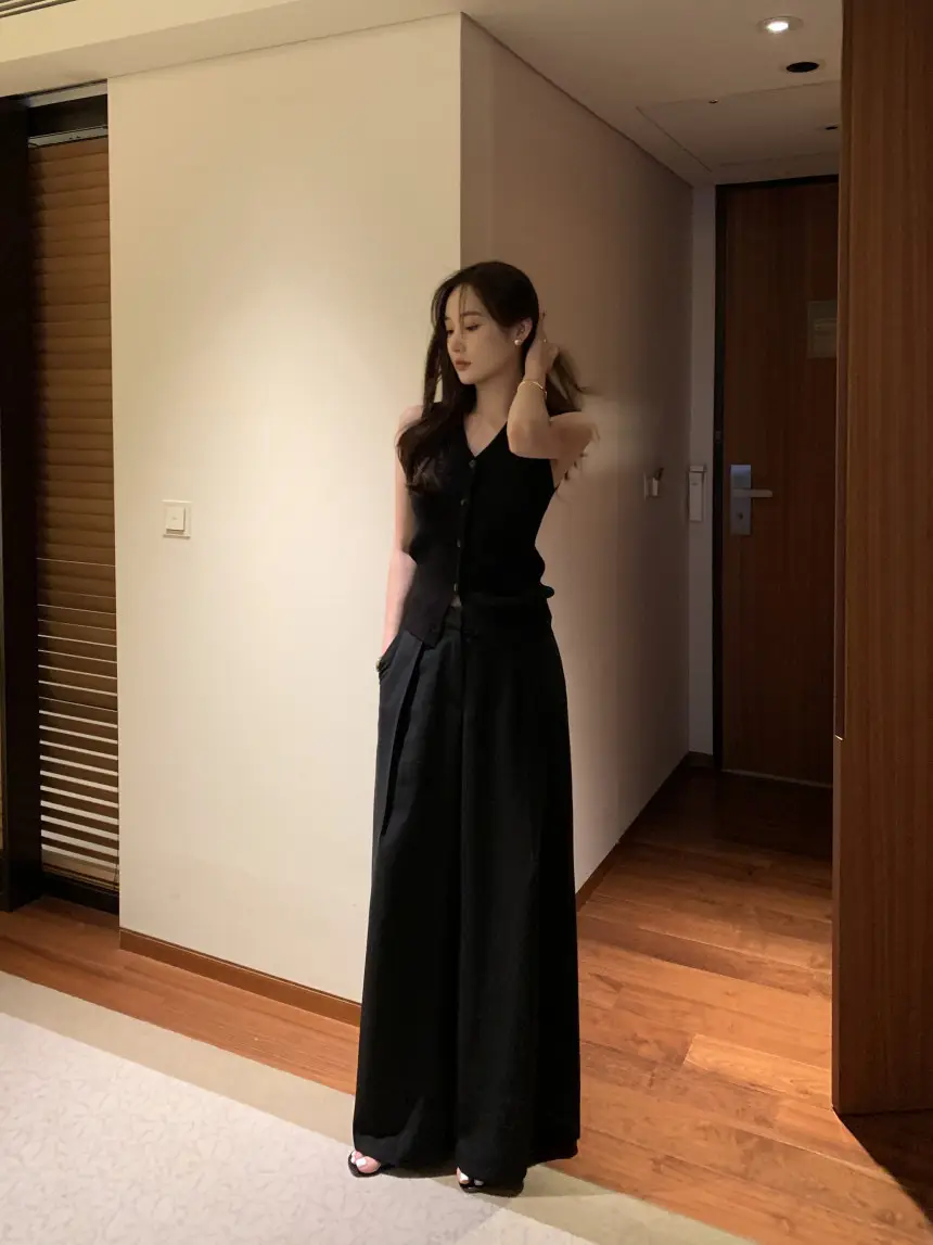 단색 단추 디테일 가디건 상세 이미지 49