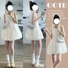 批发2026夏新款法式温柔风白色孕妇装显瘦花苞背心裙<b class='q'>大码</b><b class='q'>女装</b>