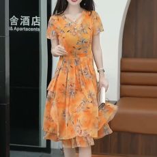 批发2025夏季新款时尚印花裙子洋气中年显瘦气质女人味优雅减龄连衣裙
