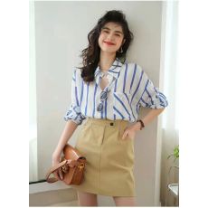 批发蓝色条纹小众设计感宽松<b class='q'>衬衫女</b>2026新款时尚百搭<b class='q'>韩版</b>上衣