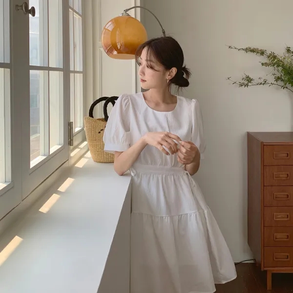 chic 한국 스타일 여름 새로운 미니멀리즘 달콤함 라운드 넥 레이스업 허리 수축 거품 소매 캐주얼 다용도 드레스