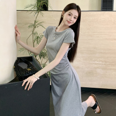 批发2026春夏新款短袖T恤<b class='q'>连衣裙</b>女法式收腰显瘦设计感小众气质裙子潮