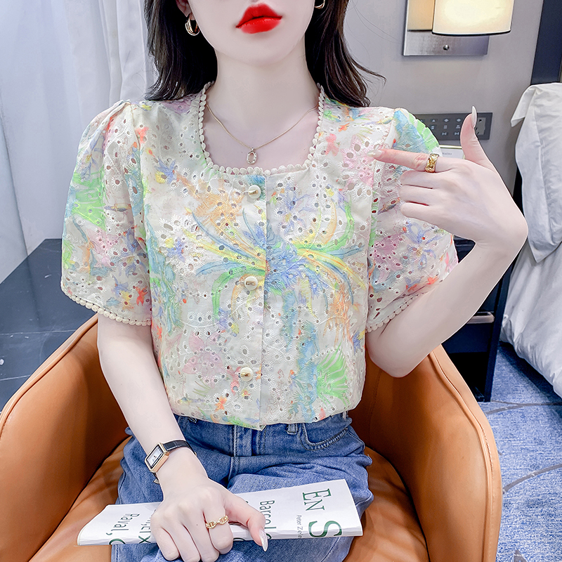 LN37857# 韩版泡泡袖方领蕾丝衬衫短袖女夏季新款甜美镂空小衫碎花上衣 服裝批發女裝批發服飾貨源
