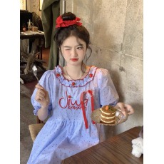 批发实拍~大码~韩系甜美减龄重工刺绣花瓣领蝴蝶结网纱宽松连衣裙