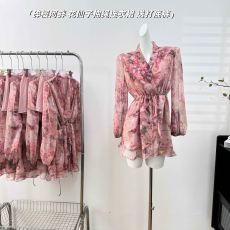 批发Hotdog热狗很辣原创款 碎樱河畔 花仙子抽绳连衣裙 送<b class='q'>打底裤</b>