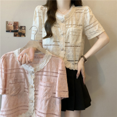 批发实拍夏季新款镂空<b class='q'>短袖</b>衬衣别致小衫小香风蕾丝<b class='q'>衬衫女</b>名媛短款上衣