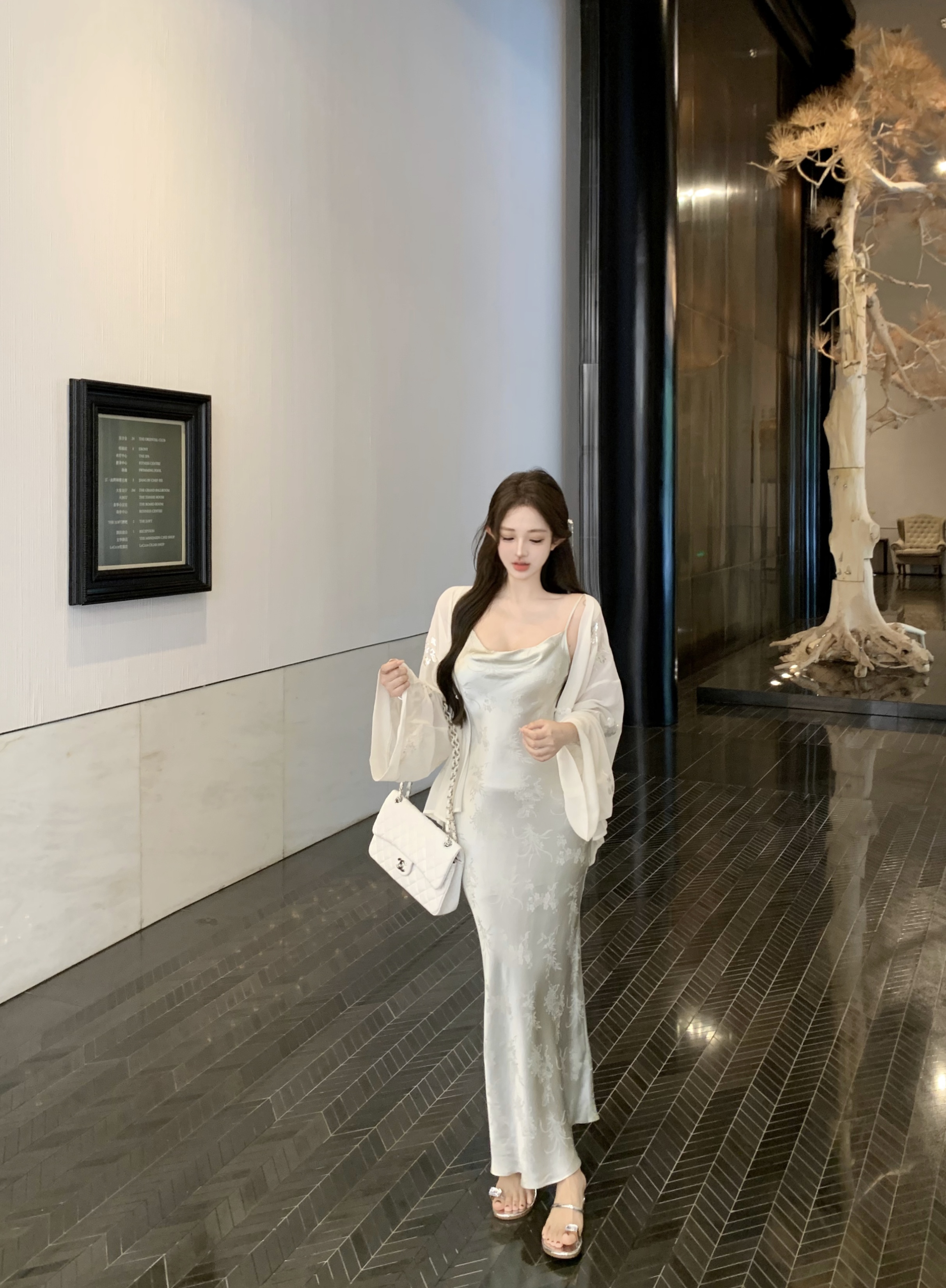 실사 새로운 중식 국풍 세트 얇은 스타일 오픈 가디건 고급 센스 자카드 흔들다 칼라 여성 드레스 여름 차 부서 착용 가져 가라.