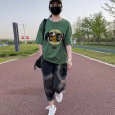 批发两件套装女2026年夏季新款纯棉字母印花上衣短袖+水洗<b class='q'>牛仔</b><b class='q'>哈伦</b>裤