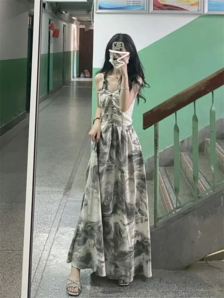 New Chinese style landscape painting printed suspender V-neck waist dress summer new pleated design niche long skirt