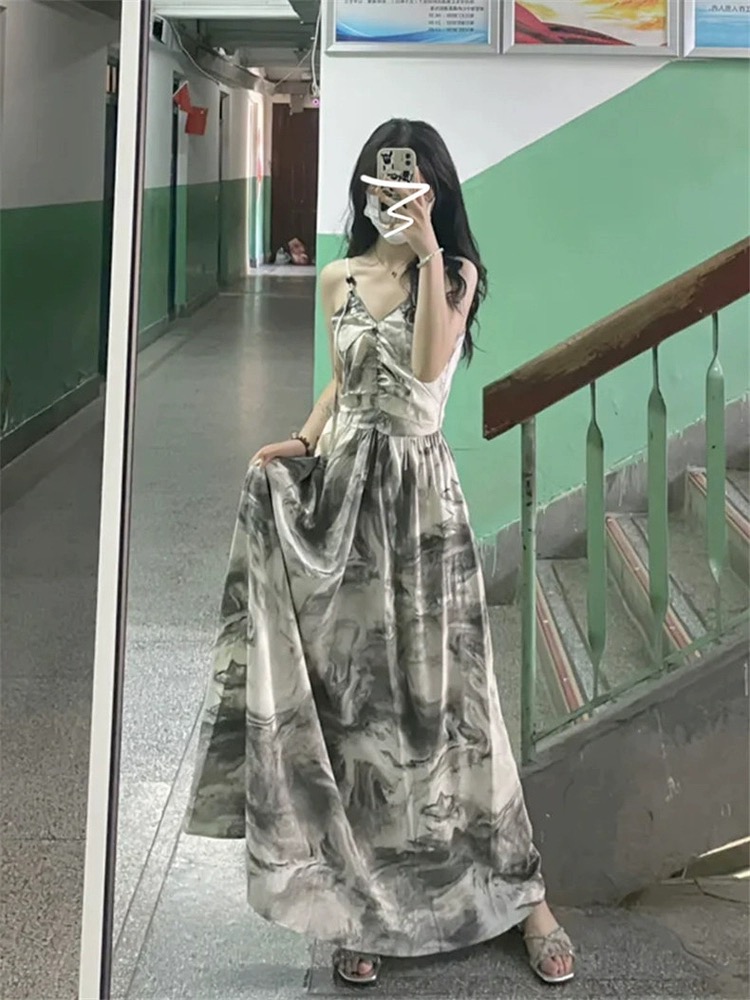 New Chinese style landscape painting printed suspender V-neck waist dress summer new pleated design niche long skirt