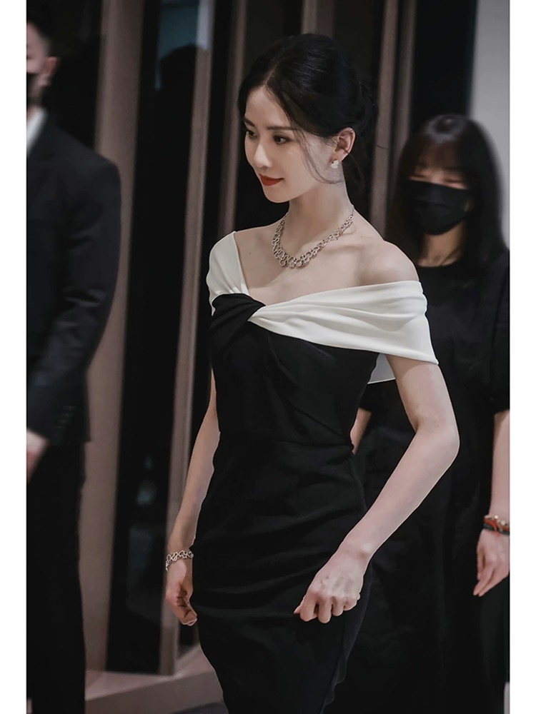 리우 시시 같은 단락 이브닝 드레스 고급 센스 연회 품격 오프숄더 검정색 행사 치마 고급 빛 럭셔리 단순한 관대 한
