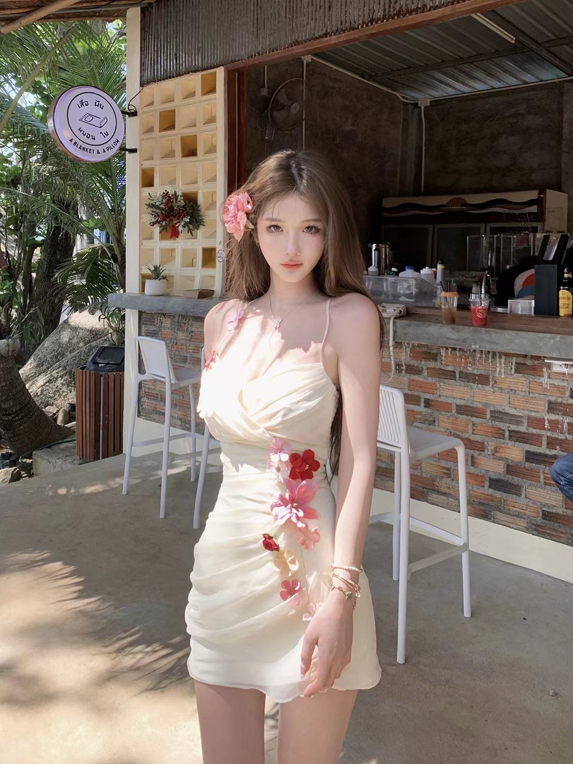 PF13121# 花朵连衣裙女夏季设计感度假裙吊带裙短款裙子