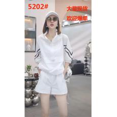 批发欧货今年流行运动套装女半拉链上衣+松紧腰<b class='q'>短裤</b>休闲两件套2024夏