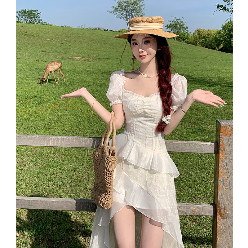 스팟 실제 촬영 퍼프 슬리브 피쉬 테일 여성 드레스 순수한 욕망 쉬폰 요정 가스 불규칙한 허리 해변가 휴가 롱 스커트