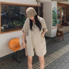 批发大口袋连体裤女韩国复古翻领宽松慵懒风单排扣插兜减龄阔腿短裤潮