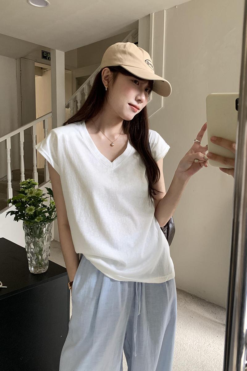 Real photos of summer Hong Kong style fashionable dropped shoulder sleeves and shoulder pads V-neck cool cotton short-sleeved T-shirt ins loose slimming top