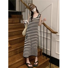 批发假两件撞色条纹背心<b class='q'>连衣裙</b>女装夏季宽松显瘦休闲无袖针织长款裙子