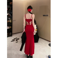 批发法式纯欲性感吊带包臀连衣裙小妈裙女夏季蝴蝶镂空设计感<b class='q'>鱼尾</b>长裙