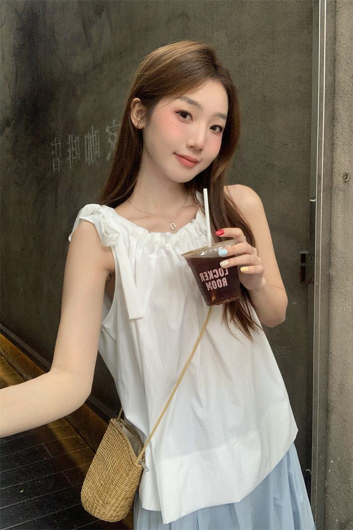 Actual shot of 2024 new summer drawstring sleeveless halter top for women loose solid color doll shirt