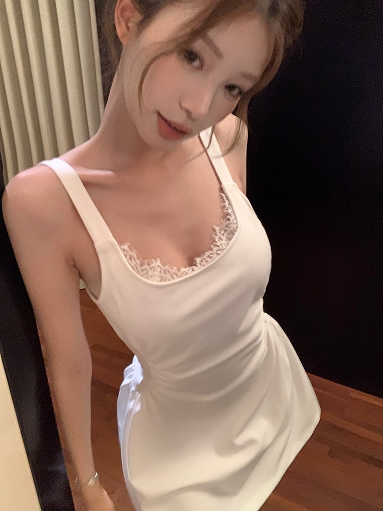白色蕾絲花邊吊帶裙女裝夏季法式氣質褶皺收腰顯瘦A字無袖短裙子
