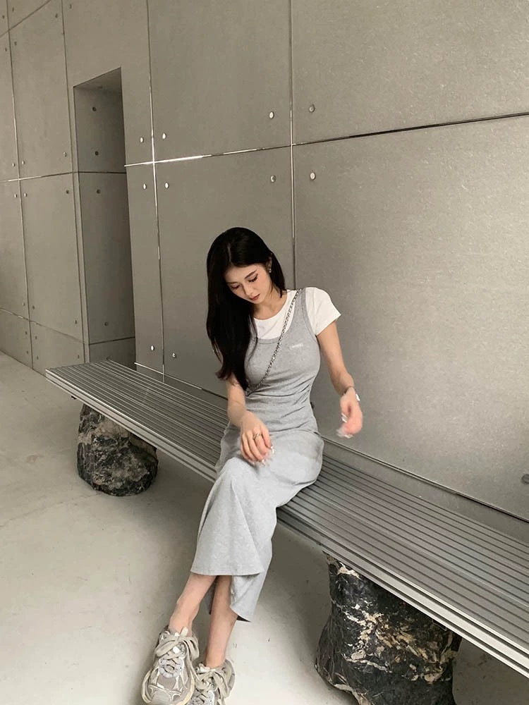 Lin Qianru's new fake two-piece summer temperament slimming waist design small skirt