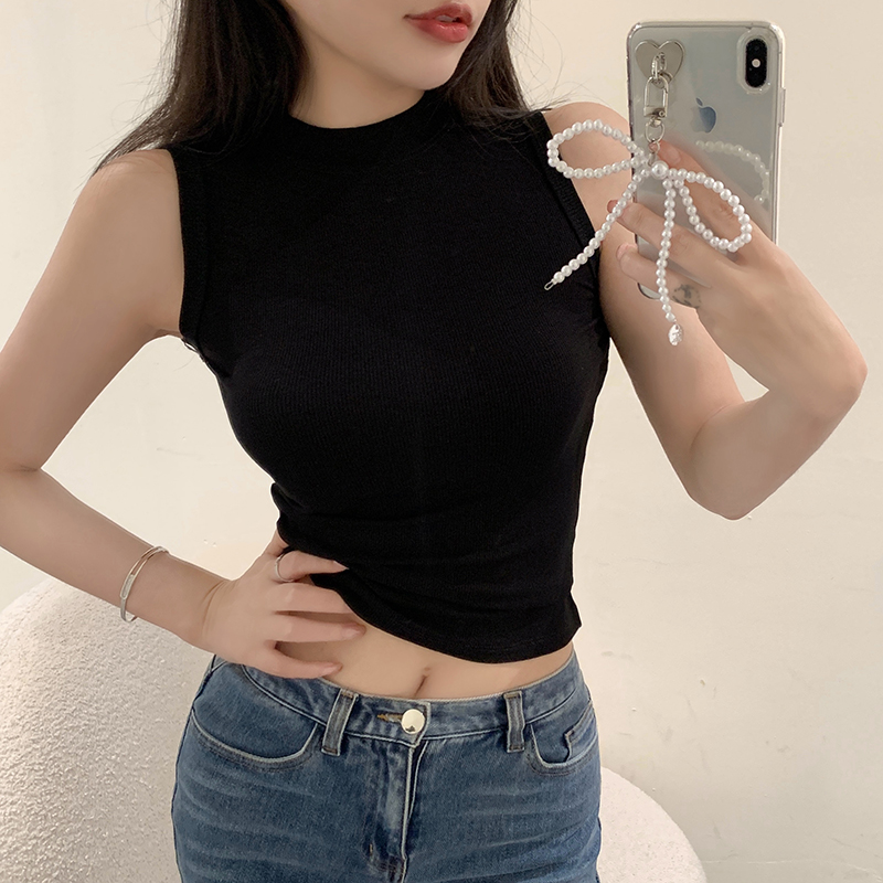 Real shot of sexy hot girl, slim sleeveless, beautiful back, American style vest for women, summer outer wear, short bottoming top