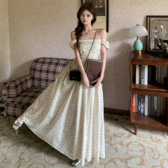 French square-neck small flying sleeves polka-dot dress for female students, college style Korean style loose waist slimming long dress