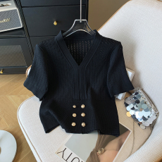 批发<b class='q'>实拍</b>夏季新款V领冰丝针织衫女设计感打底衫内搭上衣t恤百搭