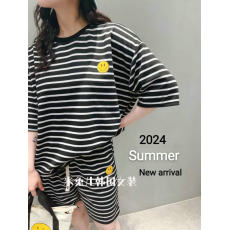 批发韩国东大门女<b class='q'>装</b>夏季新款 agaci 笑脸条纹短袖<b class='q'>T</b><b class='q'>恤</b>短<b class='q'>裤</b>套<b class='q'>装</b>