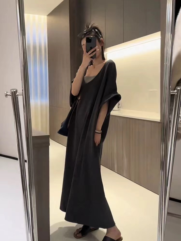 French lazy style v-neck long dress for women in spring and summer loose large version with slimming high-end niche skirt