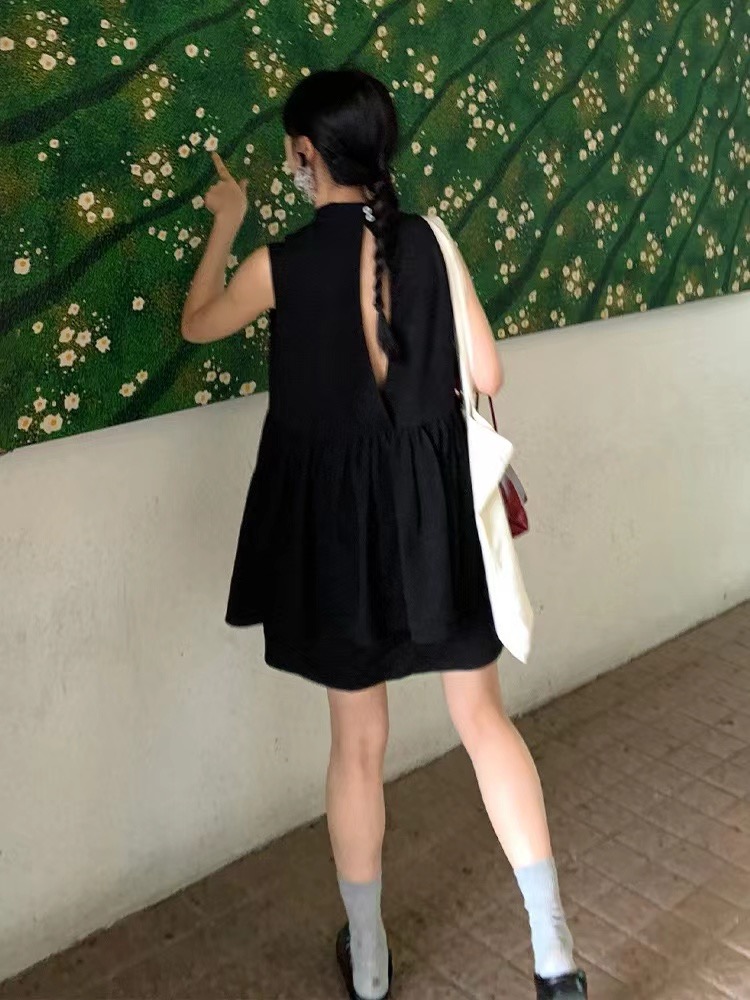 French black dress, ladylike temperament, high-end exquisite goddess style, high-end sense 2024 new summer women's clothing